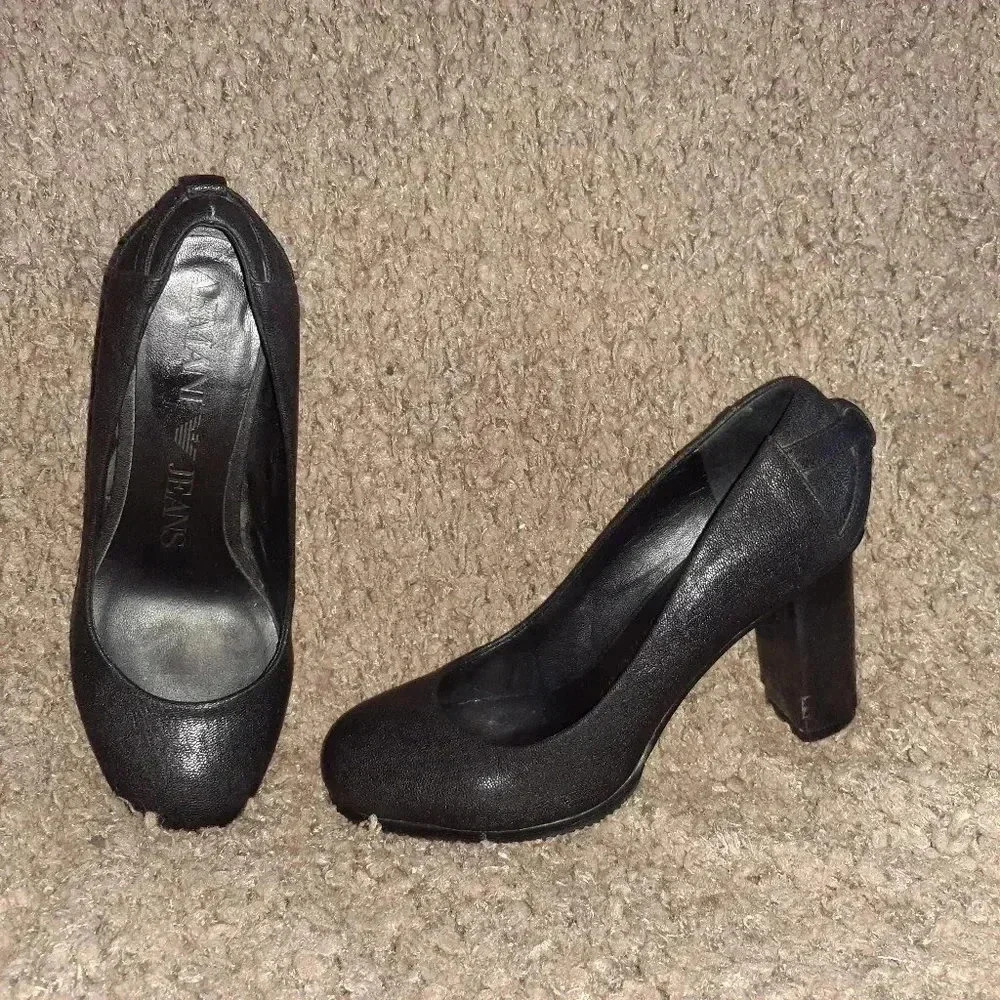 ARMANI JEANS-Black Textured Leather Pumps-Block Heel-Sz 35-Excellent